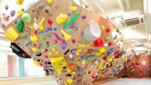 東京都のクライミング施設「NOBOROCK（ノボロック） 町田店」